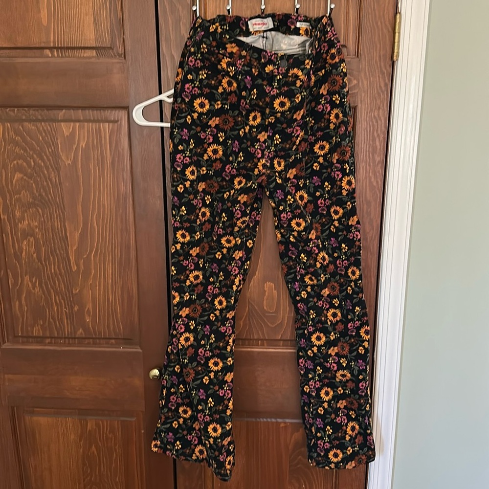 Wrangler High Rise Fierce Flare Pants Size 14